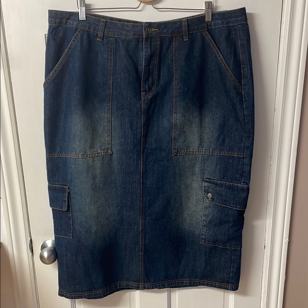 Social Collision Dark Wash Cargo Denim Jean Skirt women’s size 20